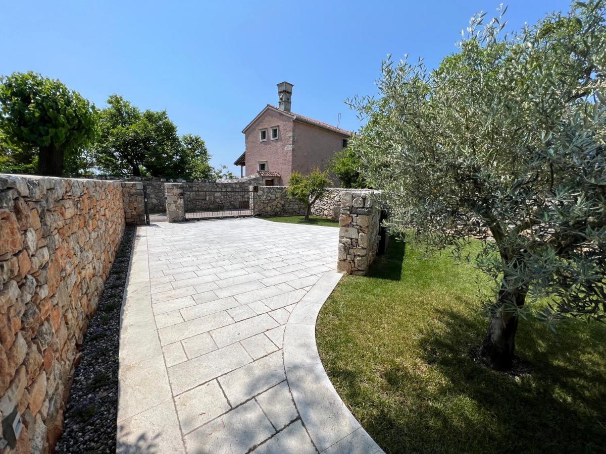 Appartamenti Minerva San Pelagio Exterior photo